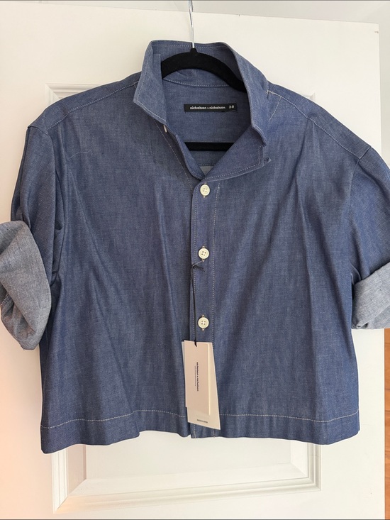 Nicholson & Nicholson Tops - NET Nicholson & Nicholson made in Japan cropped Blue Denim Button-Down Shirt